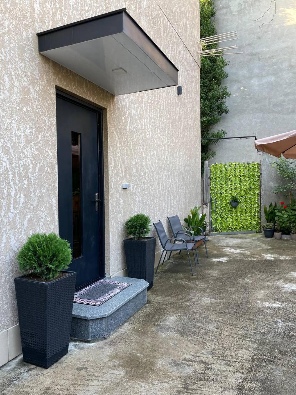 Guest House Nima Kutaissi Exterior foto